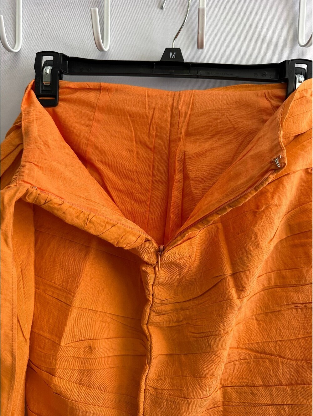 Minifalda ASOS DESIGN naranja plisada con bajo asimétrico  Talla US 2 UK 6 EU 34